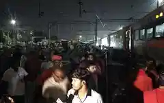 Mumbai-Solapur Vande Bharat coach derails while entering Pune station, no one hurt