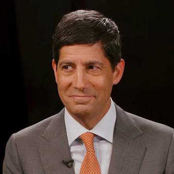 Trump-backed Kevin Warsh sworn in as Fed chair amid rate cut pressure