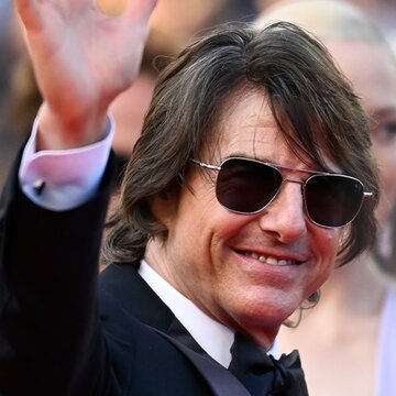 Tom Cruise keeps almost 20-year tradition alive, gifting Dakota Fanning shoes every birthday
