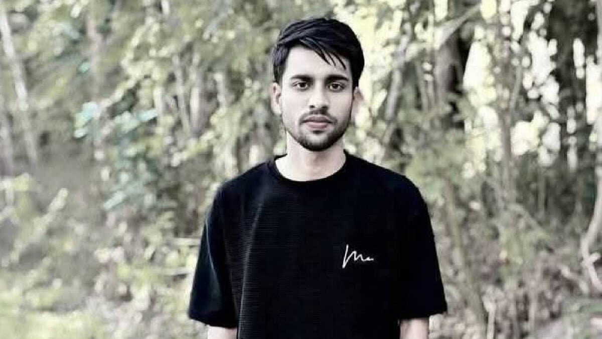 Auto-rickshaw driver beaten and hacked to death in Bangladesh, police probe on