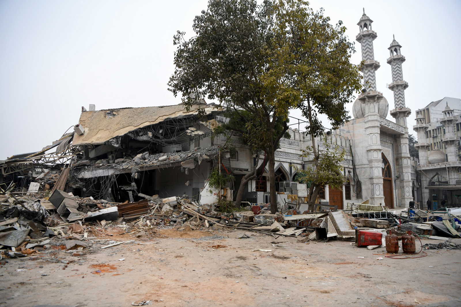 Videos surface of stone pelting, tear shells during Old Delhi demolition drive