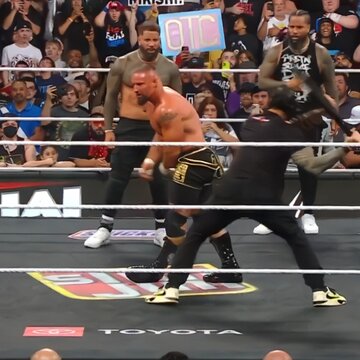 Week of WWE Raw ends: Return of Roman Reigns and CM Punk’s promise entertains the audience