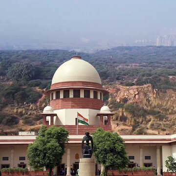 Supreme Court halts Aravalli judgment amid mining concerns, asks Centre to resolve complexities