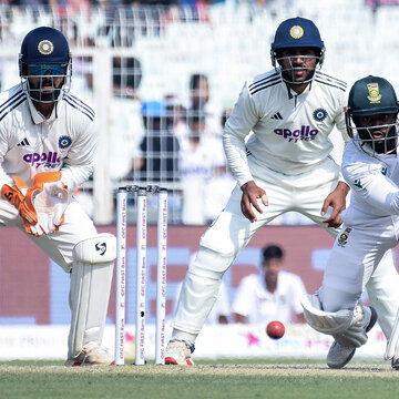 South Africa triumph by 30 runs after India’s batting crumbles at Eden Gardens