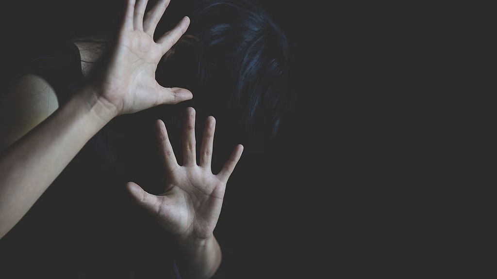 Husband arrested in Salt Lake for leaking wife’s private photos online