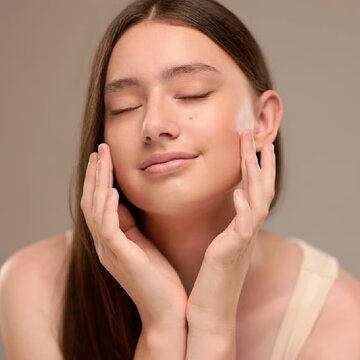 Get glowing skin this Diwali without makeup, just follow these simple rules