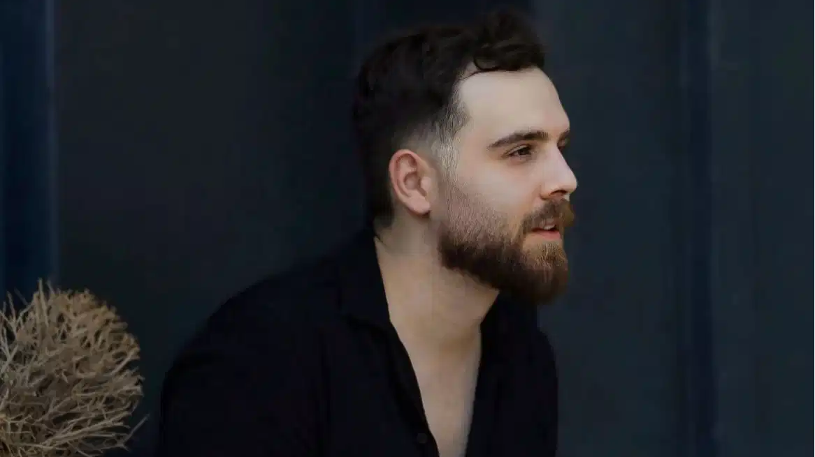 Execution of Erfan Soltani postponed, Iranian prison authorities inform family