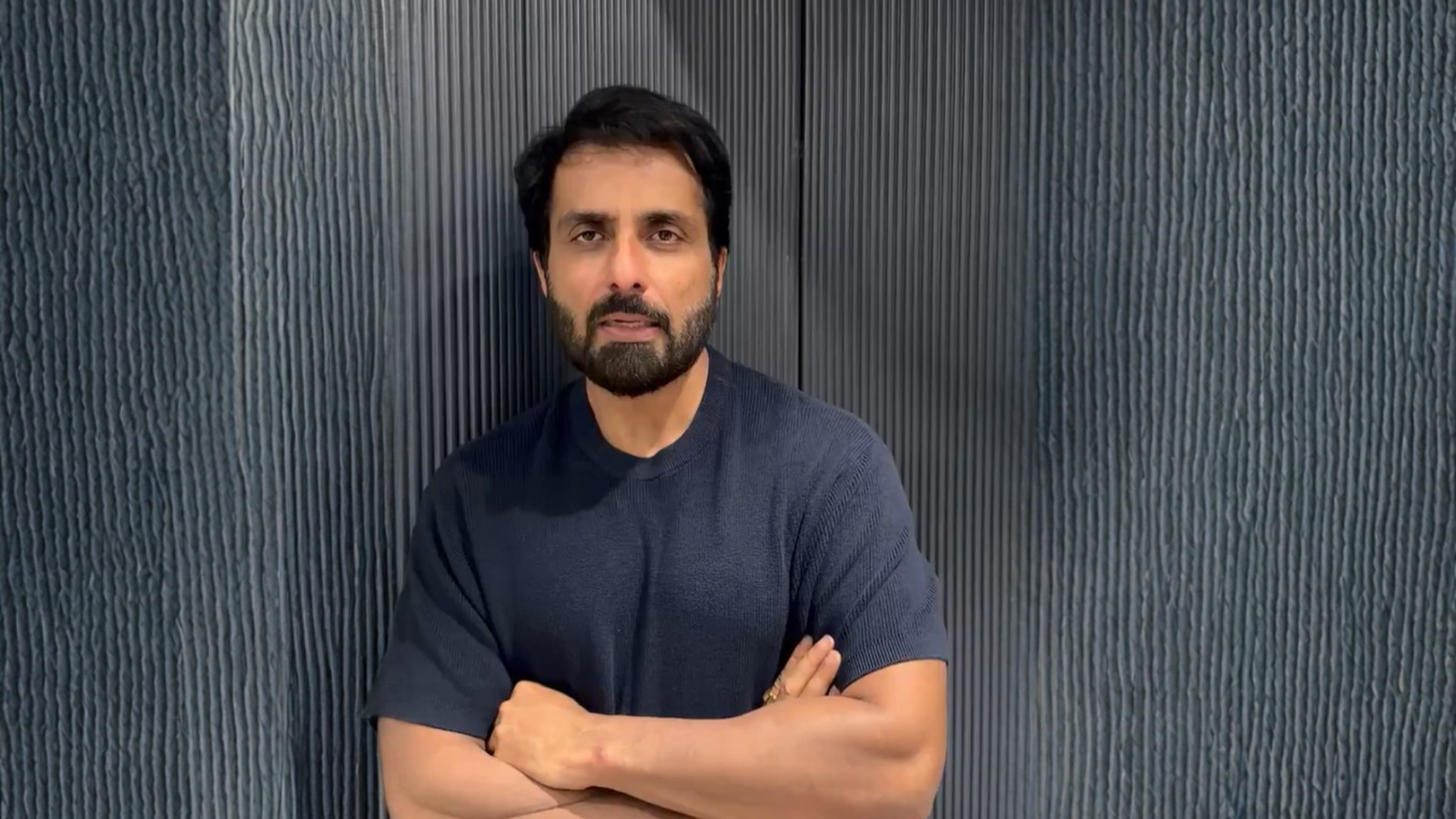 ‘Jo gussa hai use control kijiye...’: Sonu Sood supports IndiGo amid flight delays, urges passengers to stay calm | WATCH