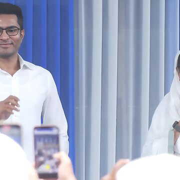 'We will not let anyone snatch away our rights, not even Modiji'', Mamata Banerjee raises SIR exclusion issue at Red Road Eid prayers, slams BJP