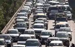 ‘2 hours for 45-min drive’: Noida wage protest sparks severe traffic disruptions across Delhi-NCR