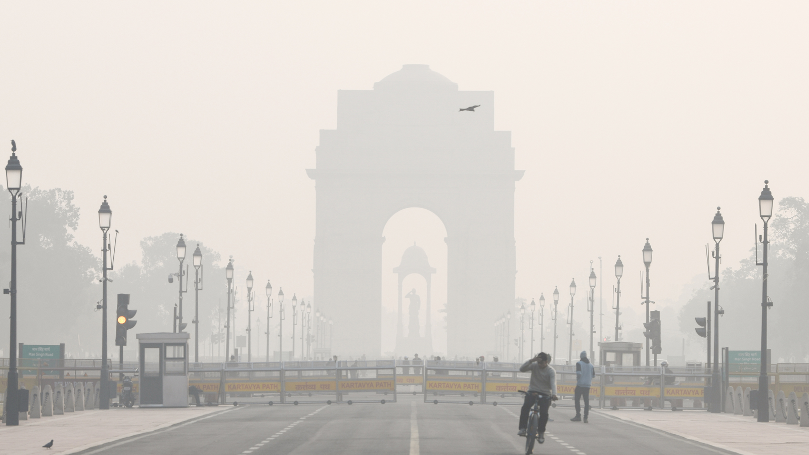 Delhi air pollution worsens: 16 stations record ‘severe’ AQI as capital chokes