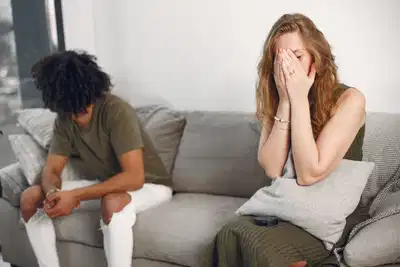 What is a frontal lobe breakup? The relationship trend gaining attention