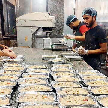 Bengali date palm cakes sell out in minutes, rival Christmas classics