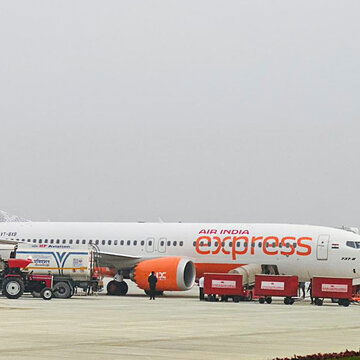 Indian aviation journalist used DMCA to ground a content thief who stole Air India Xpress' exclusive snaps