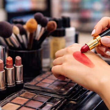 Swiping a makeup tester? Experts warn of hidden bacteria and infection risks in beauty stores