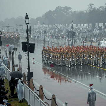 Delhi sees season’s first major rain, AQI improves; Shimla, Kashmir receive heavy snow