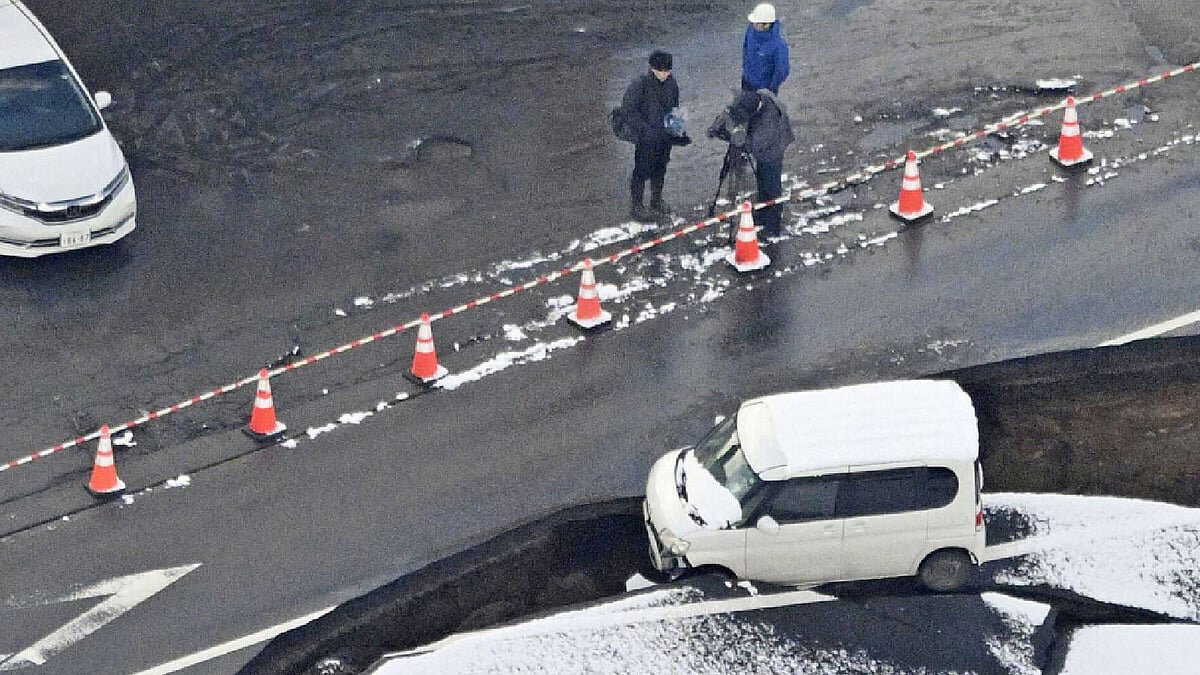 Devastating earthquake hits Japan, panic spreads - here's what went on