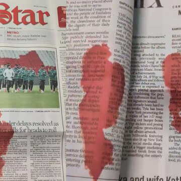 ‘Blood-soaked’ newspaper front page leaves readers stunned; internet praises its ‘jarring and realistic’ design