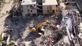 Mother and 18-day-old baby survive 32 hours under Venezuela earthquake rubble
