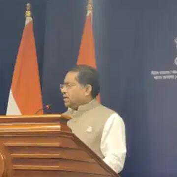 21 Indian crew safe after ships attacked in Strait of Hormuz amid rising tensions, confirms govt