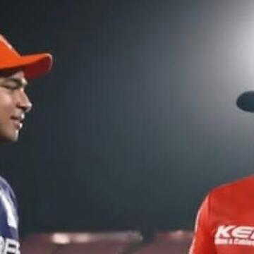 Justin Langer took selfie  with Vaibhav, claiming him as the second player to capture in mobile-lens