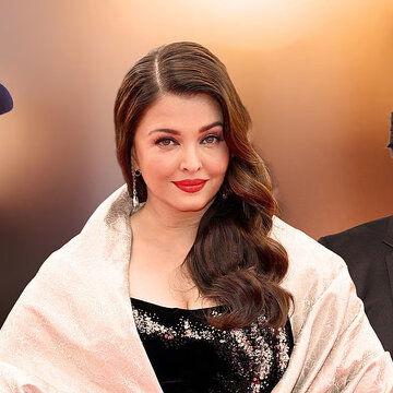 Born in November? Here’s why you’re naturally charismatic, says astrology