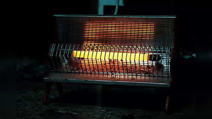 Room heaters and geysers selling like 'hotcakes' as temperature drops in Kolkata