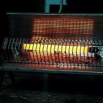 Room heaters and geysers selling like 'hotcakes' as temperature drops in Kolkata