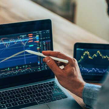 Geopolitical tensions rattle markets: Can these 5 stocks deliver up to 36% upside?