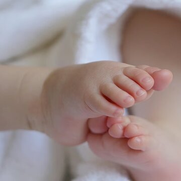 4-month-old granddaughter allegedly murdered by suffocation with towel