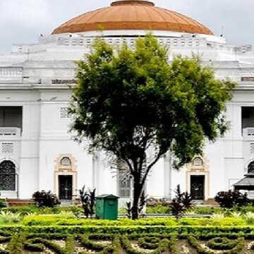 Mamata Banerjee no longer Bengal CM as Governor dissolves Assembly