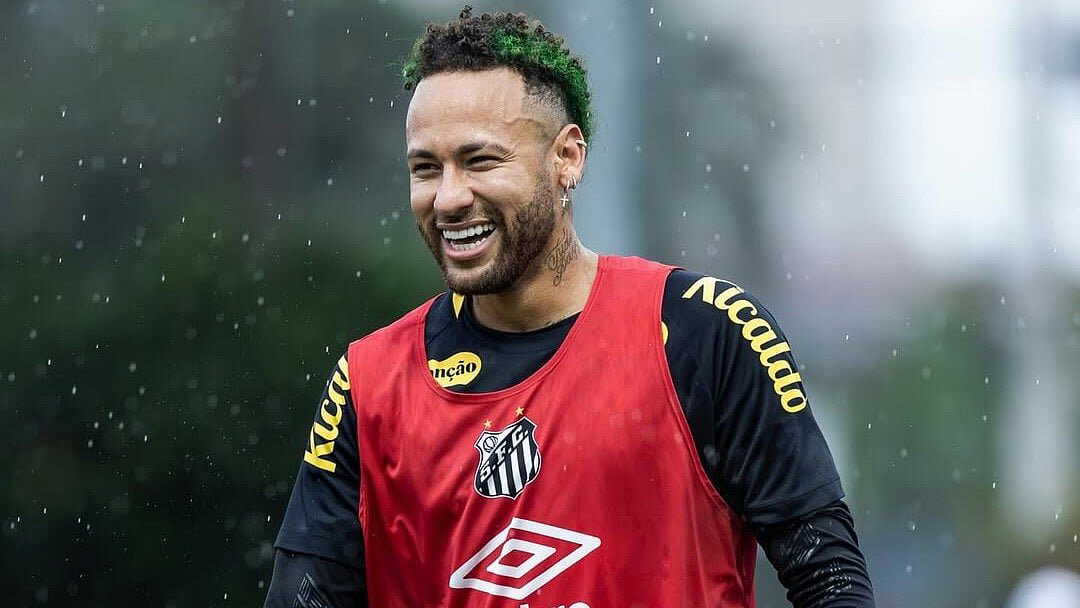 Putting club before comfort? Neymar extends Santos stay despite pay cut
