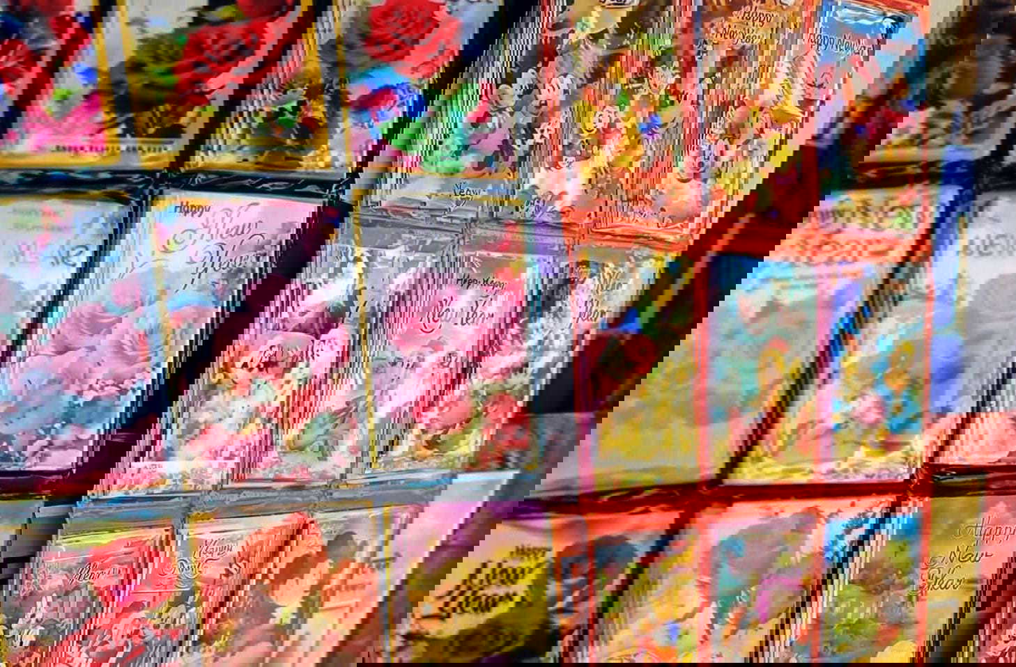 Is the charm of 'Happy New Year' greeting cards in Kolkata slowly fading away?