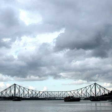 Bengal braces for Nor’wester again, hailstorm alert, weather to shift from Friday