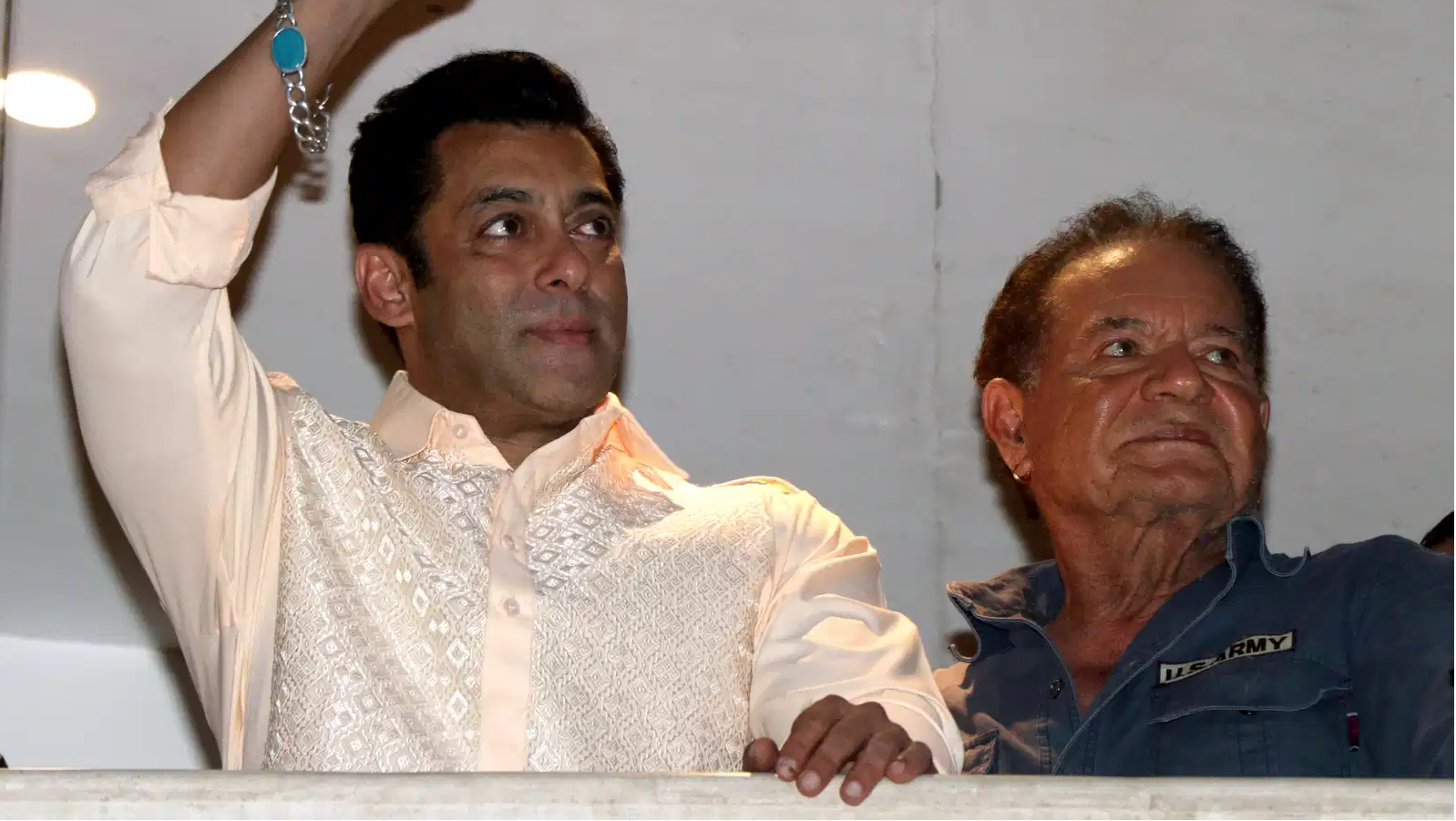 Salim Khan health updates LIVE: Veteran screenwriter to be removed from ventilator tomorrow