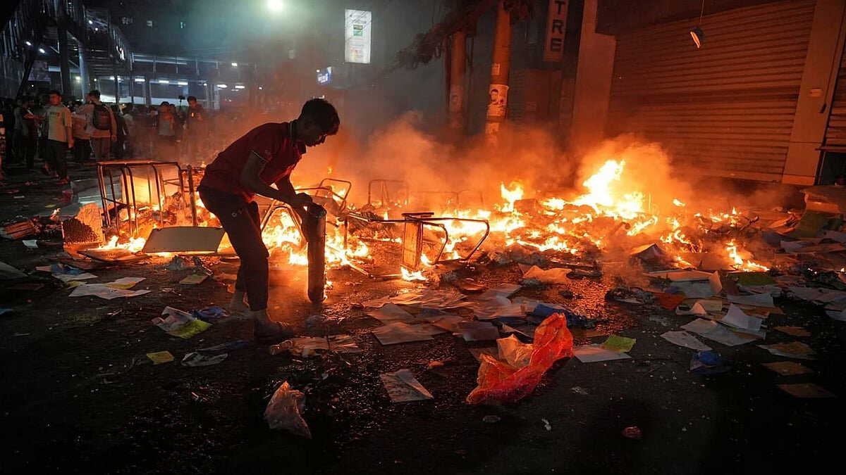 Bangladesh Police announce 50 Lakh BDT reward in hunt for Sharif Osman Hadi’s killers