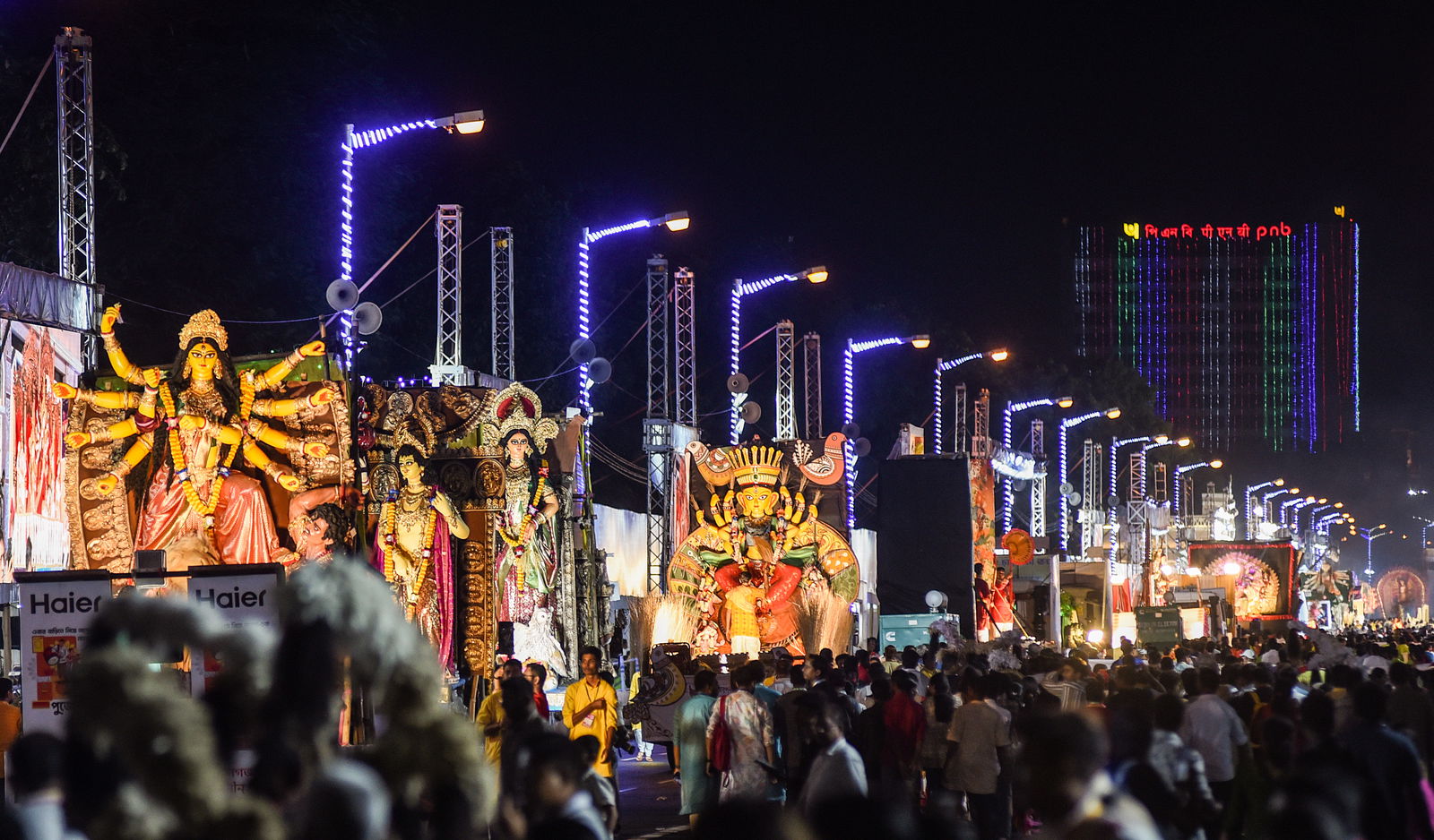 Dona Ganguly performs at Durga Puja 2025 carnival - What else happened?