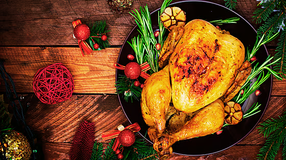 Eating hot, steaming roasted chicken straight from the oven: Is it harmful?