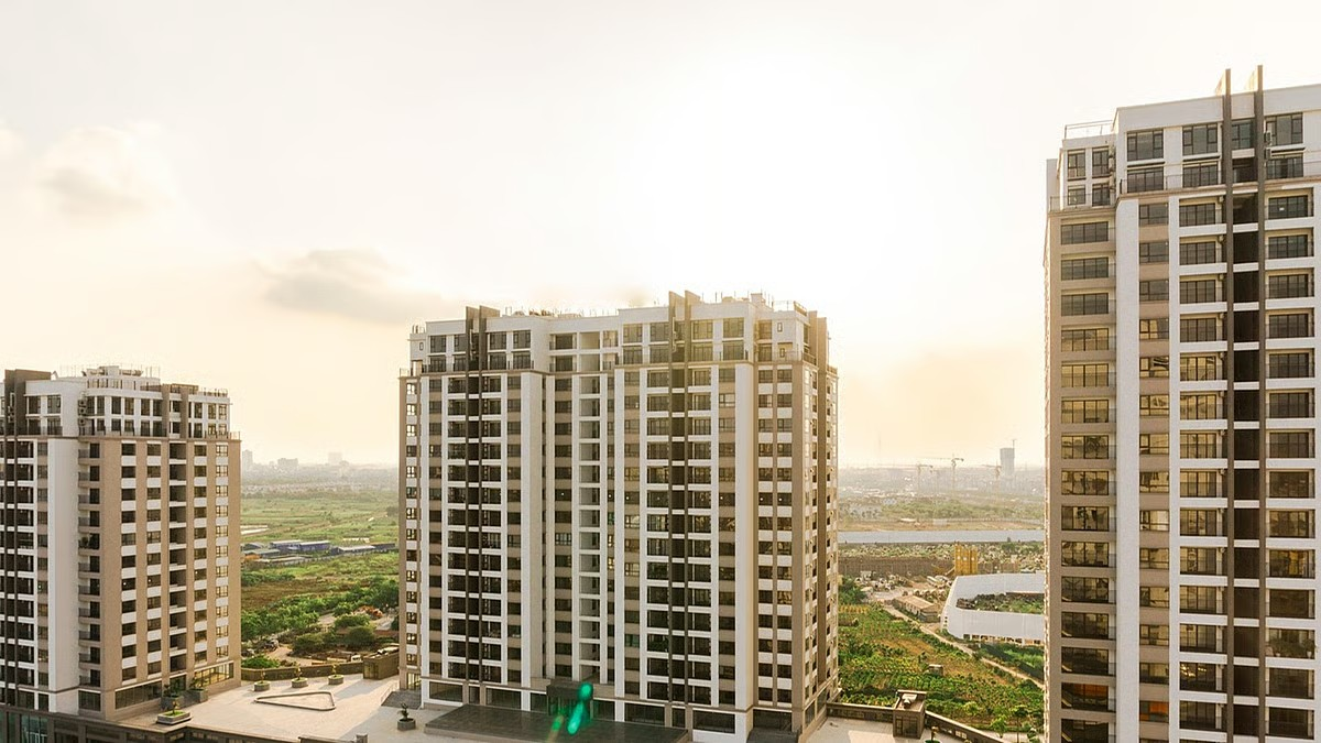 Election Commission plans set up polling stations in multi-storey housing across West Bengal