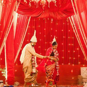 Wedding season's on: Here are some sacred rituals performed by the Bengali groom