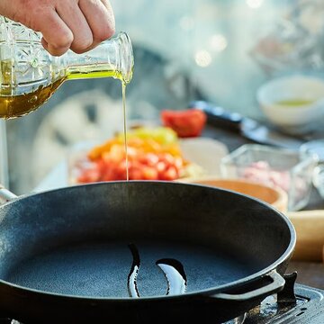 Worried about cholesterol and diabetes? Cut oil in cooking using these 5 easy methods