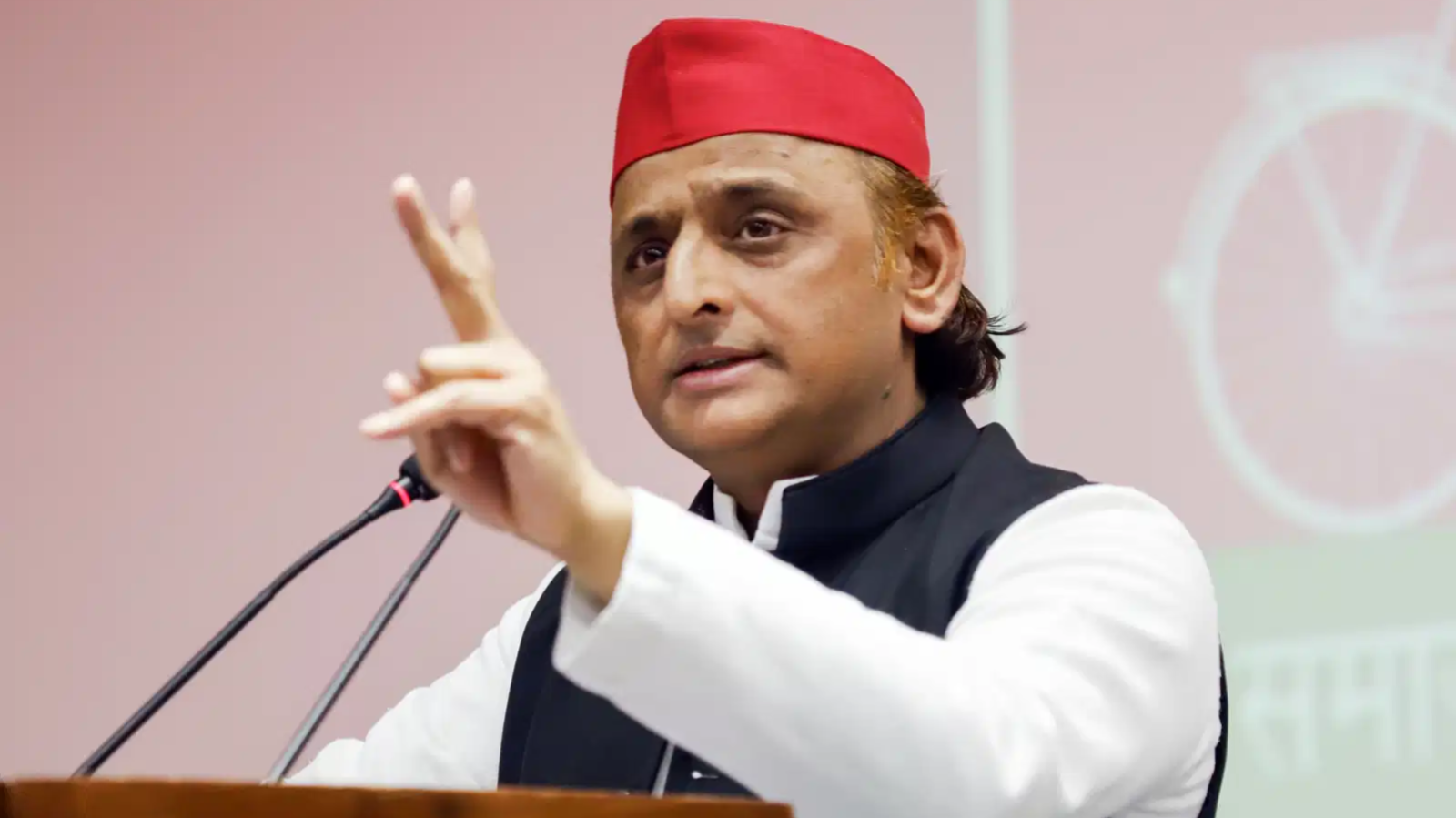 ‘Shame to the country’: Akhilesh Yadav slams Youth Congress over shirtless protest at AI Summit