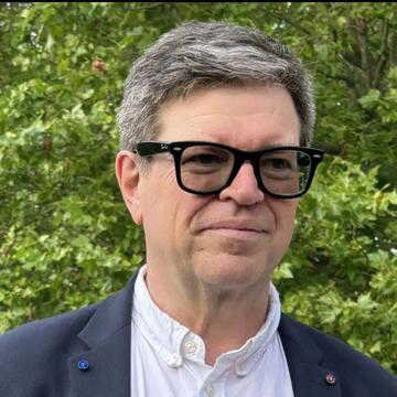 Yann LeCun warns of an internal revolt as Meta risks losing its best minds