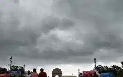 IMD warns of ' powerful’, ‘U-shaped’ western disturbance bringing rain, hail and temperature drop across India