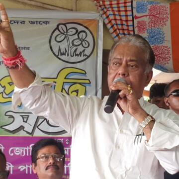 TMC MLA Jyotipriyo Mallick attacked at home by Habra man, police probe motive