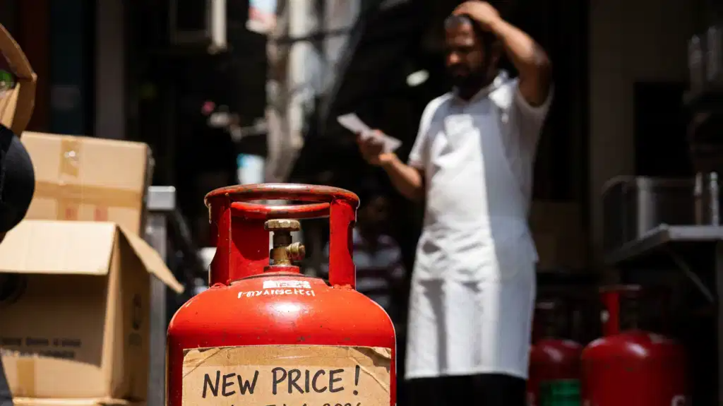 Commercial LPG prices hiked hours before Budget 2026; here’s what cylinders cost in your city