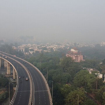 Delhi chokes again on ‘very poor’ air: What are the new vehicle rules and staggered timings? A detailed guide