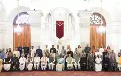 President Murmu confers Padma awards on Dharmendra, N Rajam and other stalwarts