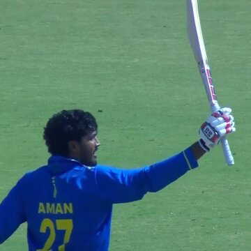 Siraj in red-hot form before New Zealand series as Bengal collapse in must-win Vijay Hazare clash