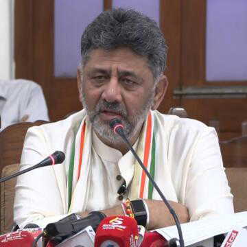 Free student travel and ₹2,000 crore roads: Student passes, road funds mark Shivakumar's first day